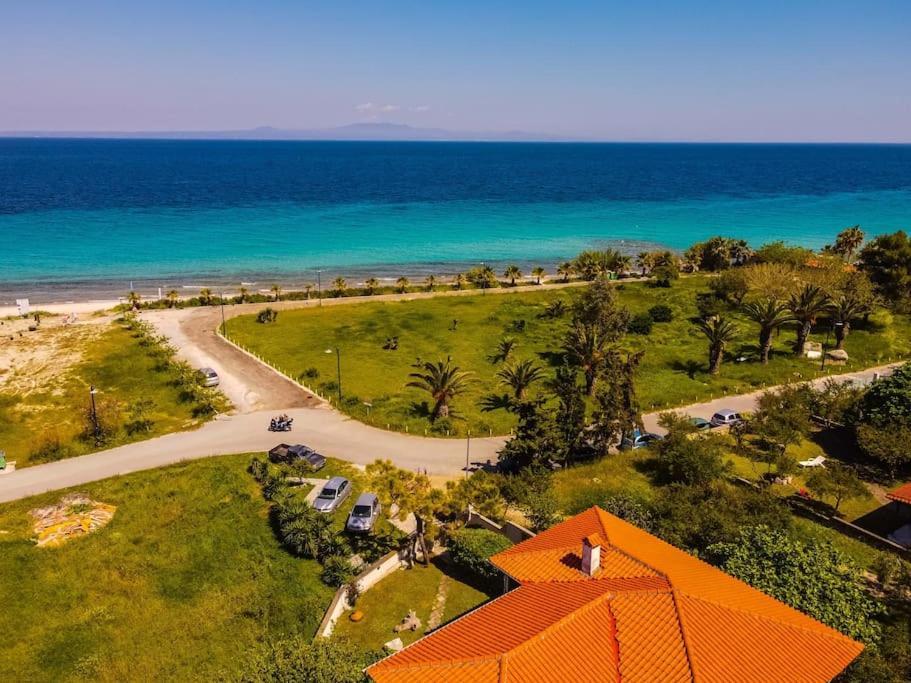 הוילה אפיטוס The Bright House By The Sea מראה חיצוני תמונה